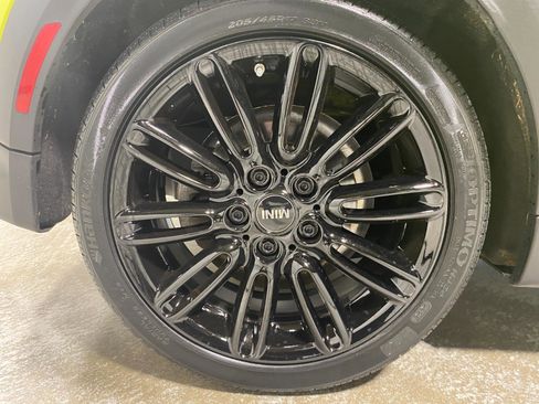 Certified 2023 MINI Cooper S image 27