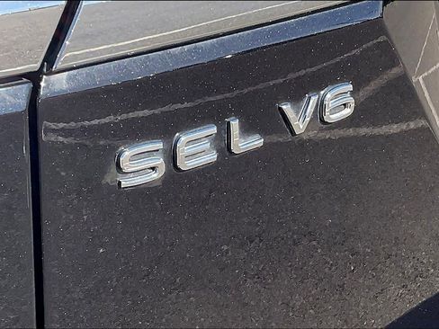 Used 2021 Volkswagen Atlas SEL Premium image 9