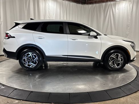 Certified 2023 Kia Sportage LX AWD/4WD image 9