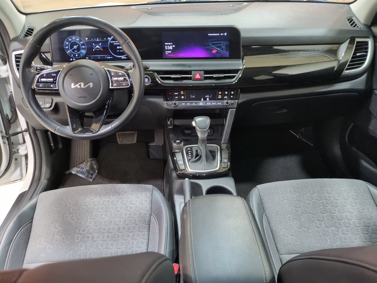 Certified 2024 Kia Seltos S FWD image 13