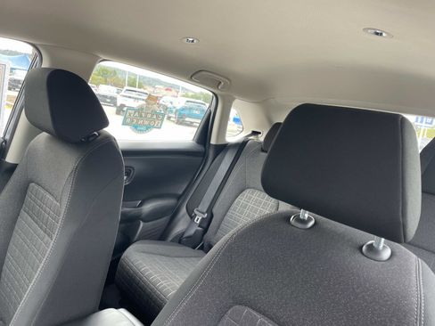 Certified 2025 Honda HR-V LX image 14