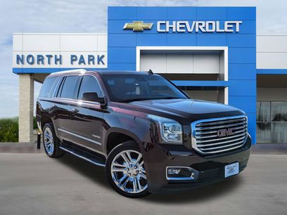 Used 2017 GMC Yukon SLT w/ Premium Edition