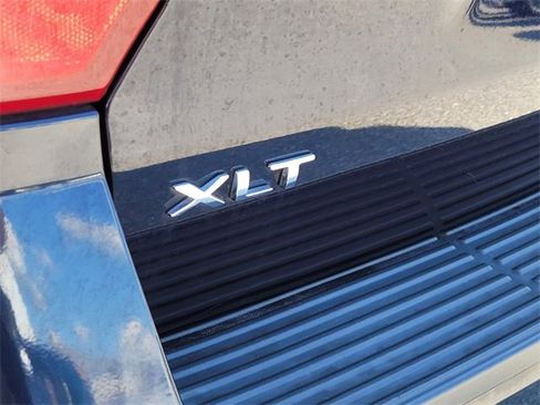 Used 2021 Ford Expedition XLT image 10