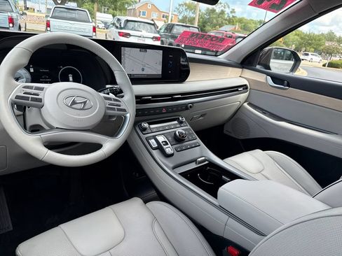 Certified 2024 Hyundai Palisade Limited AWD/4WD image 30