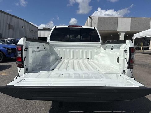 Used 2026 Nissan Frontier PRO-4X AWD/4WD image 12