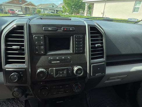 Used 2018 Ford F150 XLT w/ Equipment Group 301A Mid RWD image 12