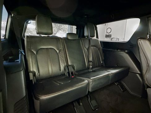 Used 2022 Ford Expedition Max Platinum image 28