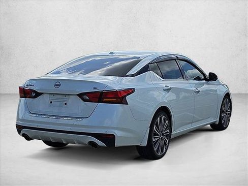 Used 2023 Nissan Altima 2.5 SL FWD image 5