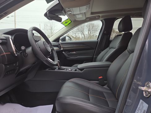 Used 2025 MAZDA CX-50 AWD 2.5 S w/ Weather Package image 12