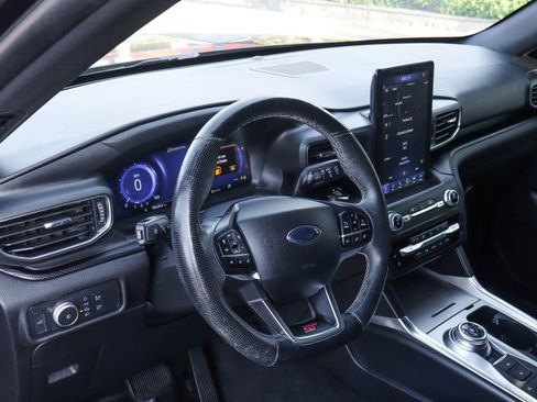 Used 2020 Ford Explorer ST w/ ST Street Pack image 22