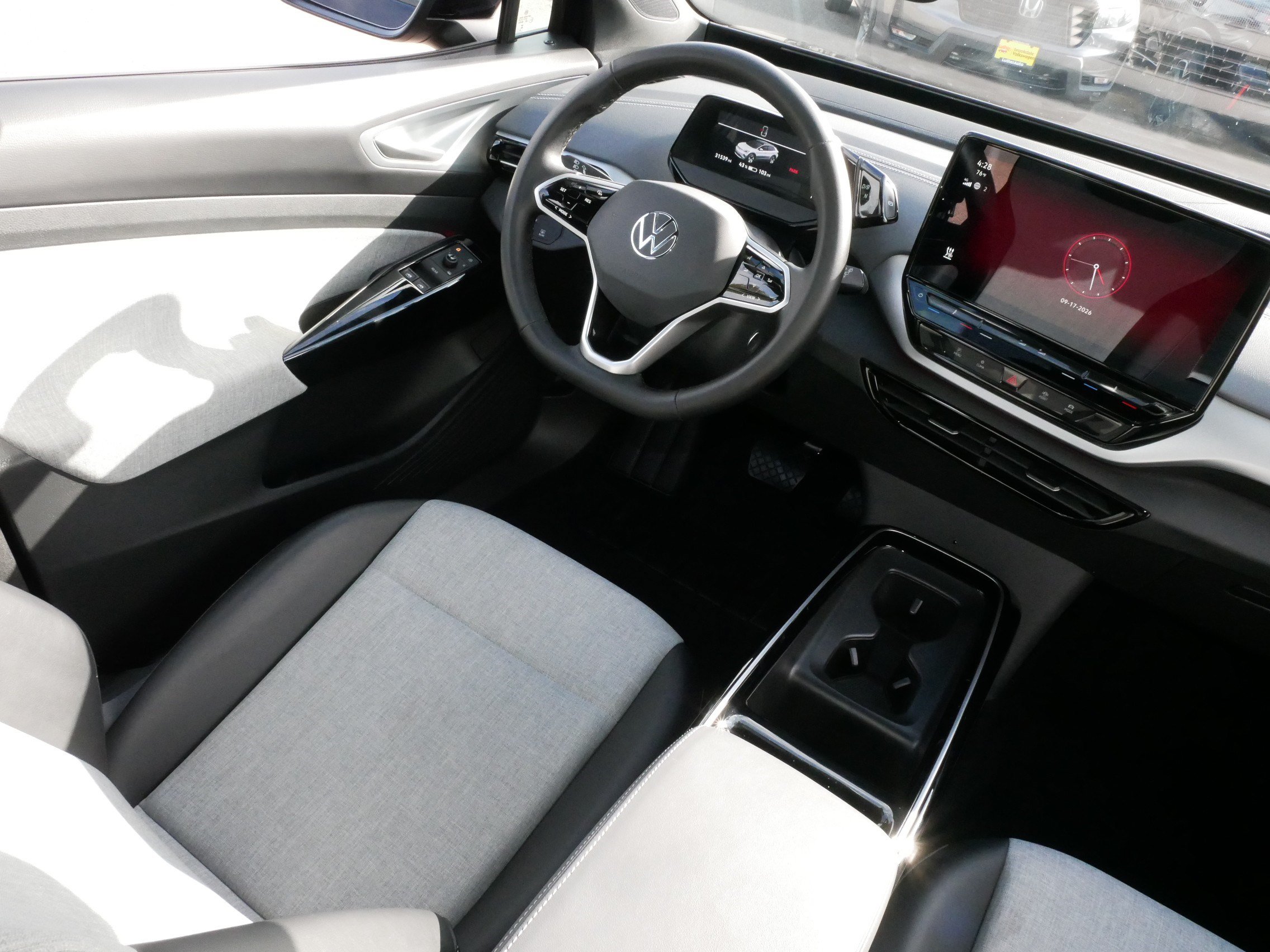 Certified 2023 Volkswagen ID.4 Pro AWD/4WD image 9