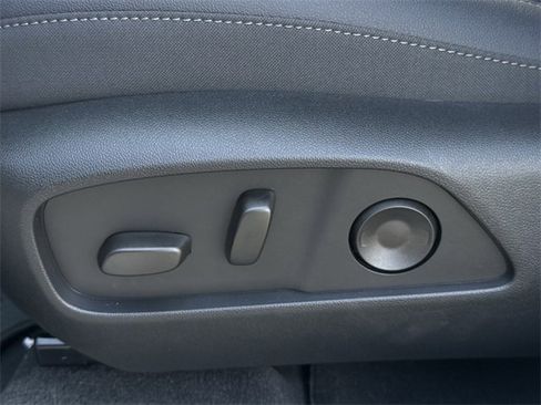 New 2026 Chevrolet Equinox LT w/ Convenience Package II image 24