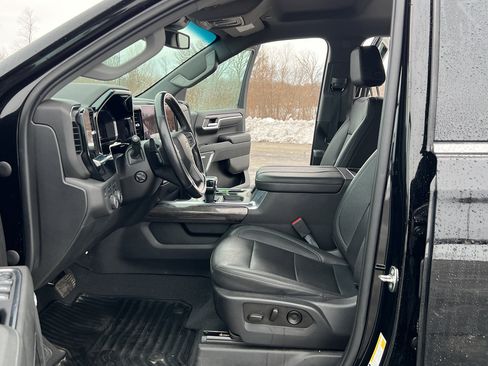 Used 2023 Chevrolet Silverado 1500 LTZ w/ Z71 Off-Road Package image 16