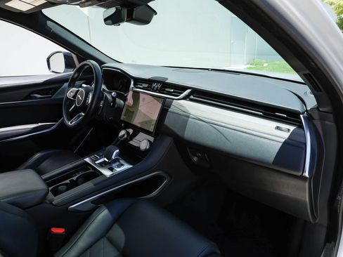 Used 2022 Jaguar F-PACE S AWD/4WD image 19