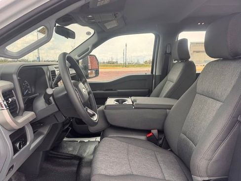 New 2026 Ford F550 4x4 Crew Cab Super Duty image 7