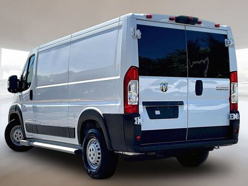 Used 2025 RAM ProMaster 2500 w/ U-Haul Equipment Group FWD image 4