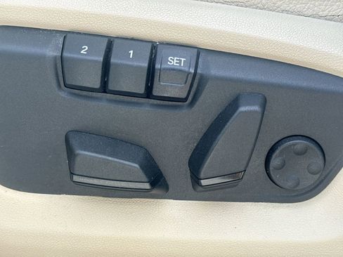 Used 2016 BMW X6 xDrive35i image 12