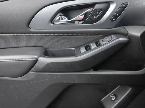 Used 2019 Chevrolet Traverse Premier w/ Redline Edition FWD image 26