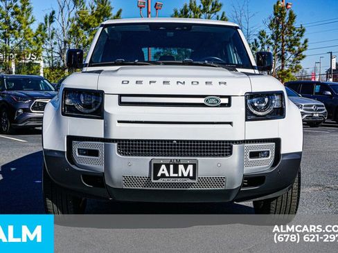 Used 2022 Land Rover Defender 110 SE AWD/4WD image 10
