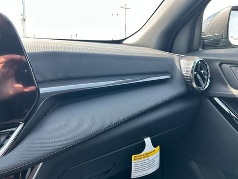 New 2026 Chevrolet Equinox LT w/ Convenience Package II image 33