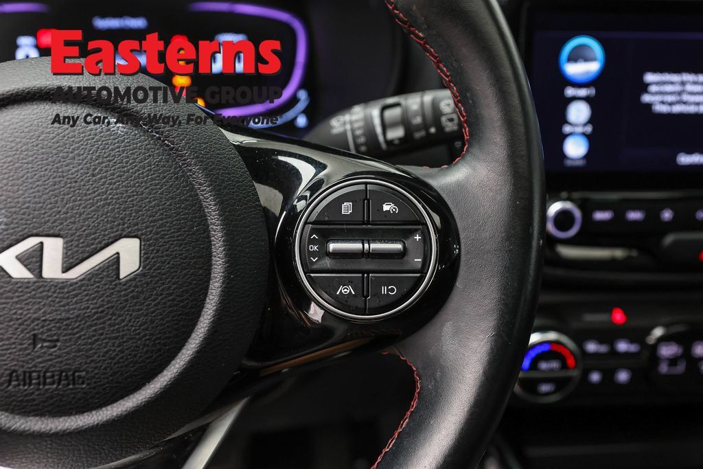 Used 2023 Kia Soul GT-Line FWD image 18