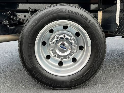 Used 2024 Ford F550 4x4 SuperCab Super Duty image 14