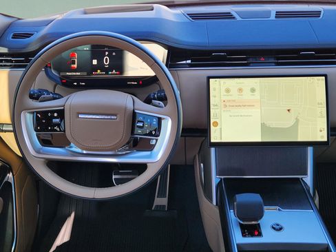 New 2026 Land Rover Range Rover Long Wheelbase SE AWD/4WD image 20