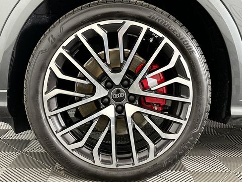 Used 2025 Audi SQ5 Premium Plus w/ Premium Plus Package image 35