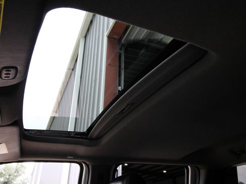 Used 2013 Ford F350 Lariat w/ Lariat Ultimate Pkg AWD/4WD image 36