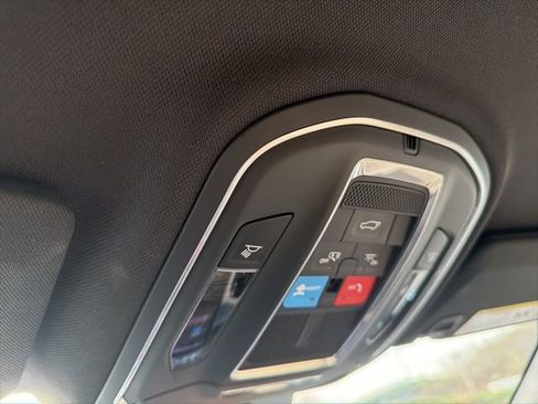 Used 2024 Jeep Grand Cherokee L Limited image 23