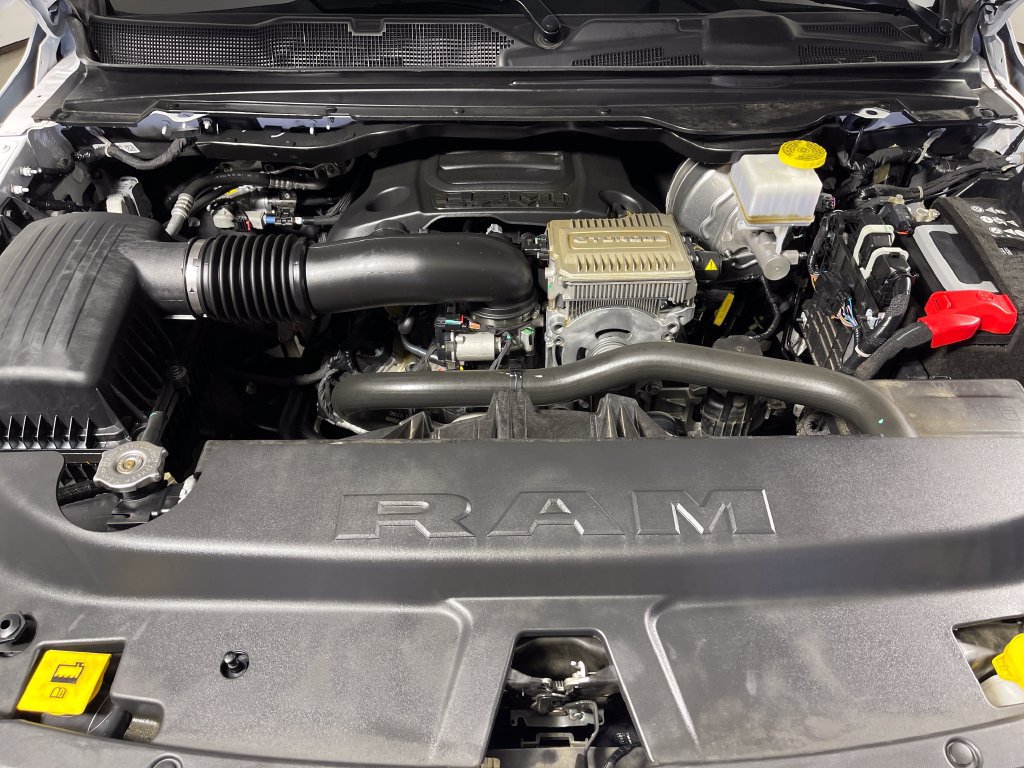 Used 2023 RAM 1500 Limited AWD/4WD image 9