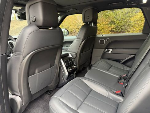 Used 2022 Land Rover Range Rover Sport HSE Silver Edition image 33