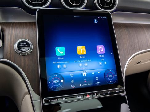 New 2026 Mercedes-Benz GLC 300 GLC 300 image 23