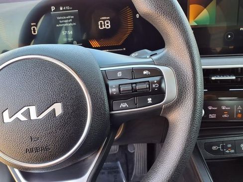 Used 2025 Kia K5 LXS FWD image 18