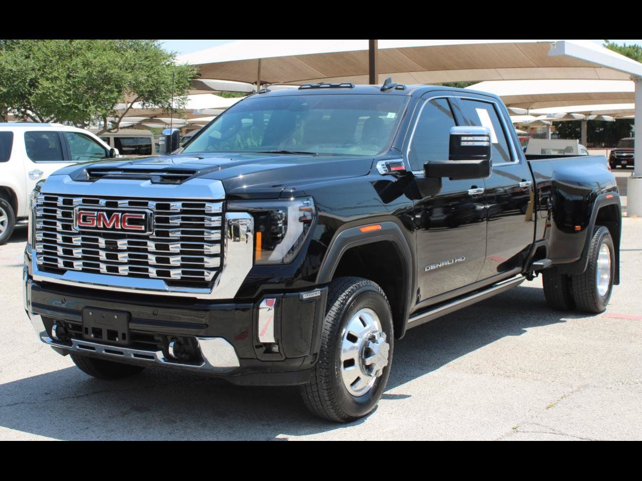 Used 2026 GMC Sierra 3500 Denali w/ Denali Reserve Package AWD/4WD image 1