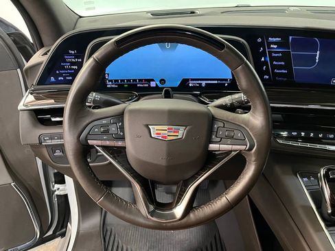Used 2023 Cadillac Escalade ESV Premium Luxury w/ Performance Package AWD/4WD image 21