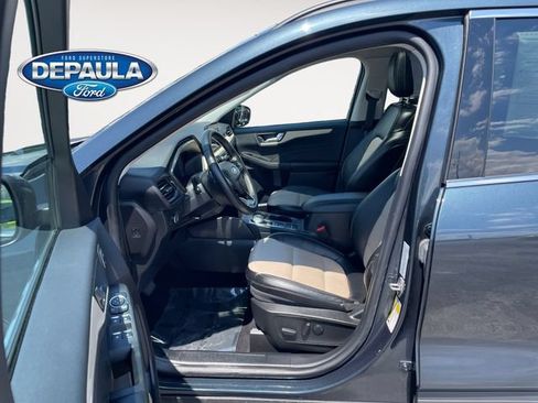 Used 2022 Ford Escape Titanium w/ Titanium Elite Package AWD/4WD image 11