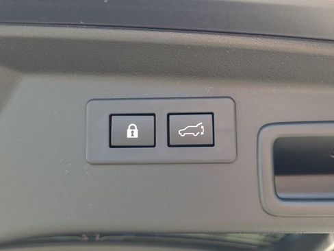 New 2026 Subaru Outback Premium image 16