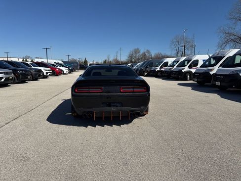 Used 2022 Dodge Challenger SRT Hellcat image 6