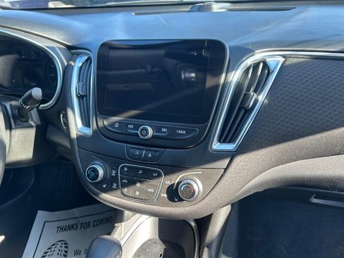 Used 2021 Chevrolet Malibu LT FWD image 21