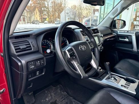 Used 2014 Toyota 4Runner Limited image 10