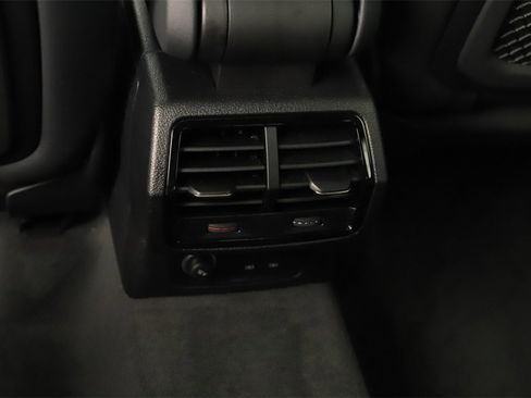 New 2025 Audi Q3 2.0T Premium image 22