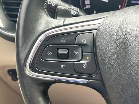 Used 2022 Buick Envision Essence w/ Technology Package I FWD image 40