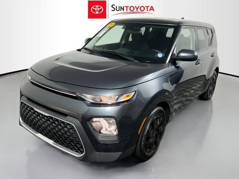 Used 2022 Kia Soul LX image 9