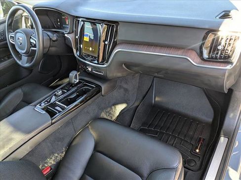 Used 2024 Volvo S60 T8 Plus w/ Climate Package image 22