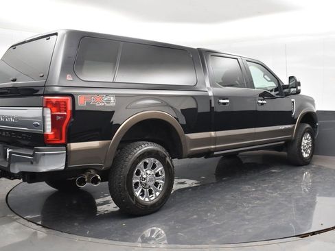 Used 2017 Ford F250 King Ranch w/ King Ranch Ultimate Package AWD/4WD image 17