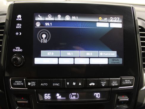 Used 2024 Honda Odyssey Touring image 13