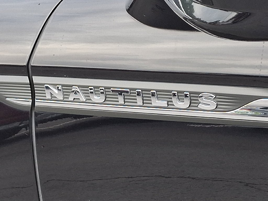 Certified 2022 Lincoln Nautilus Reserve AWD/4WD image 30