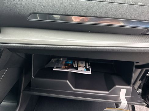 New 2026 Chevrolet Traverse LT image 36