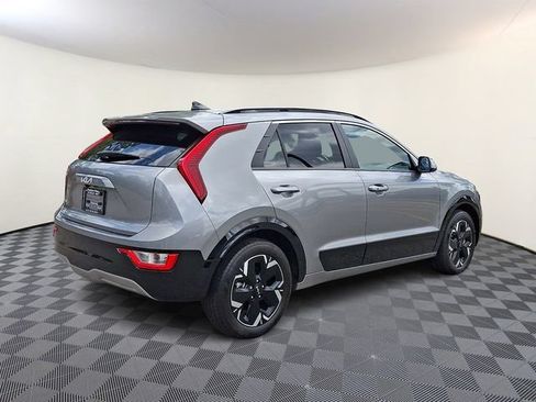 Certified 2023 Kia Niro Wind FWD image 8